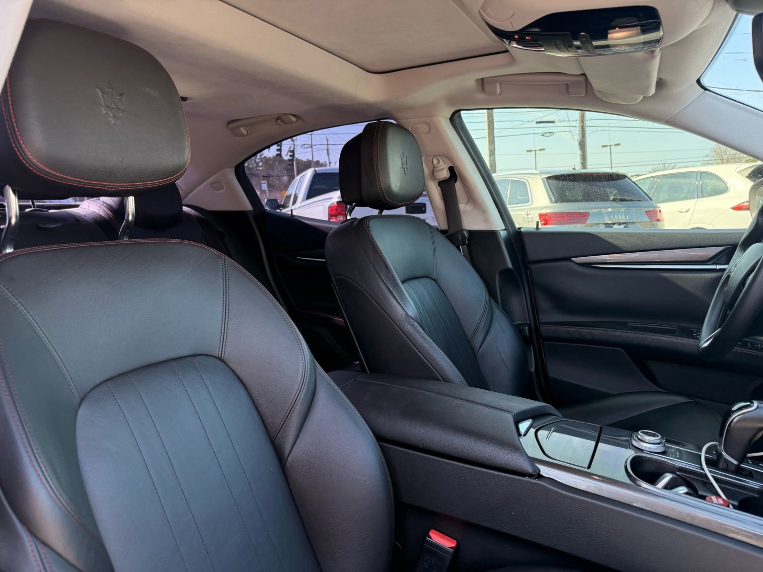 Used 2018 Maserati Ghibli image 34