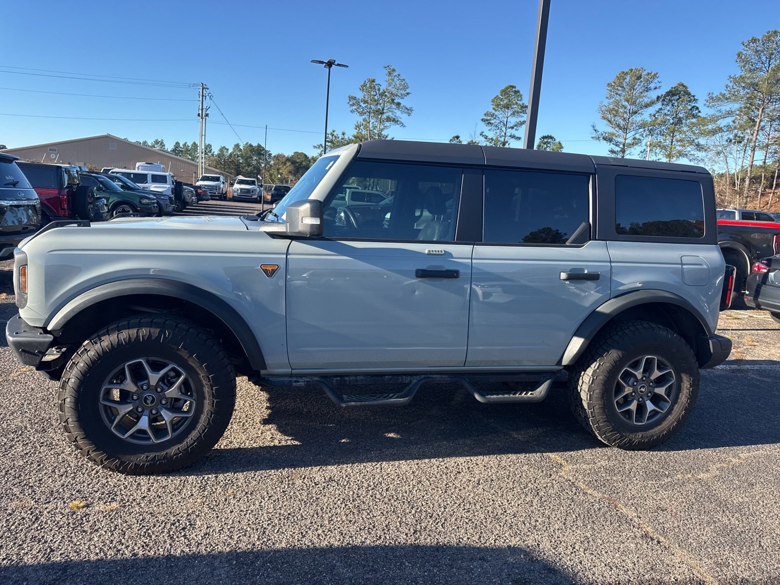 Certified 2022 Ford Bronco Badlands image 4