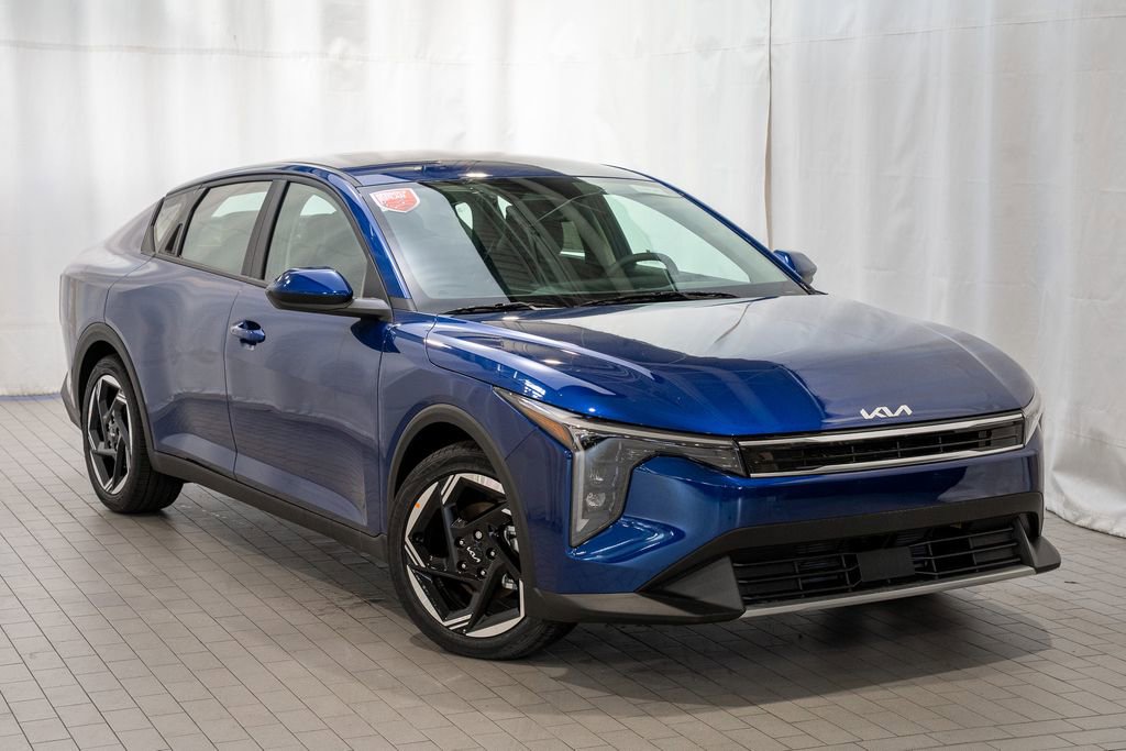 New 2025 Kia K4 EX