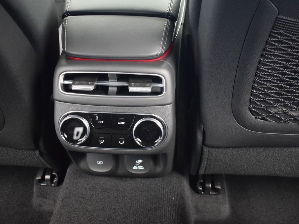 Used 2025 Genesis GV70 2.5T w/ Sport Prestige Package image 22