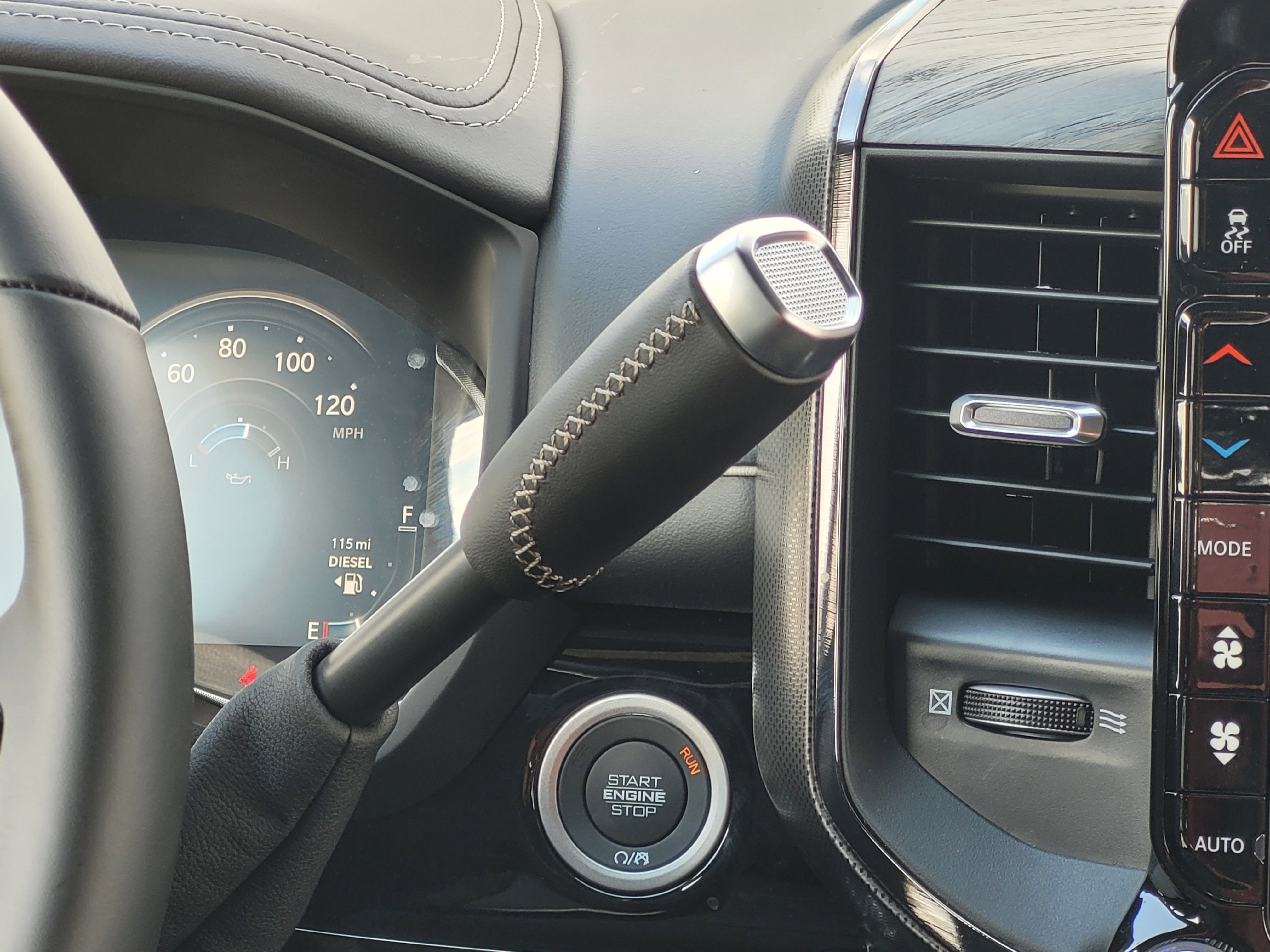 New 2025 RAM 3500 Limited image 17