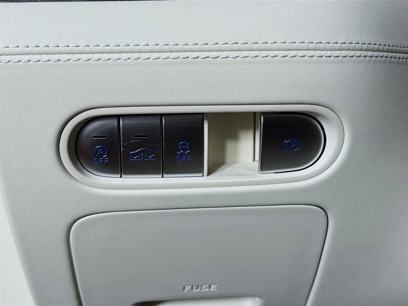 New 2025 Genesis G90 3.5T image 10