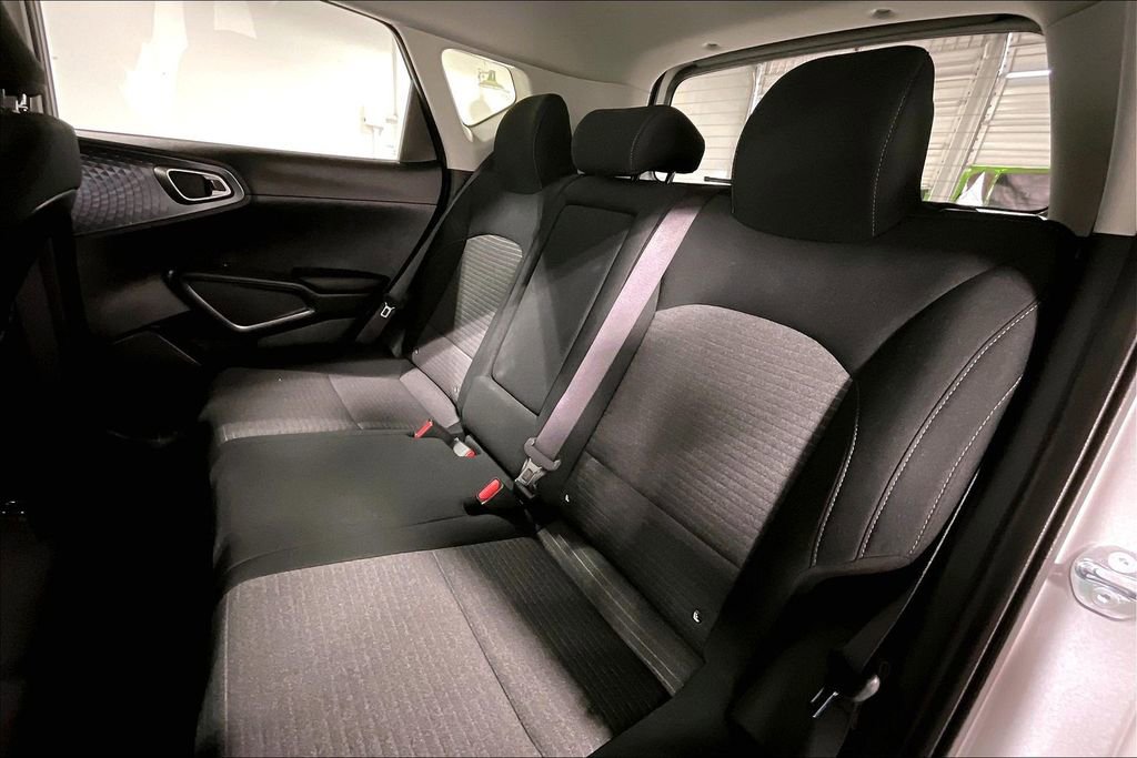 Used 2025 Kia Soul EX FWD image 35
