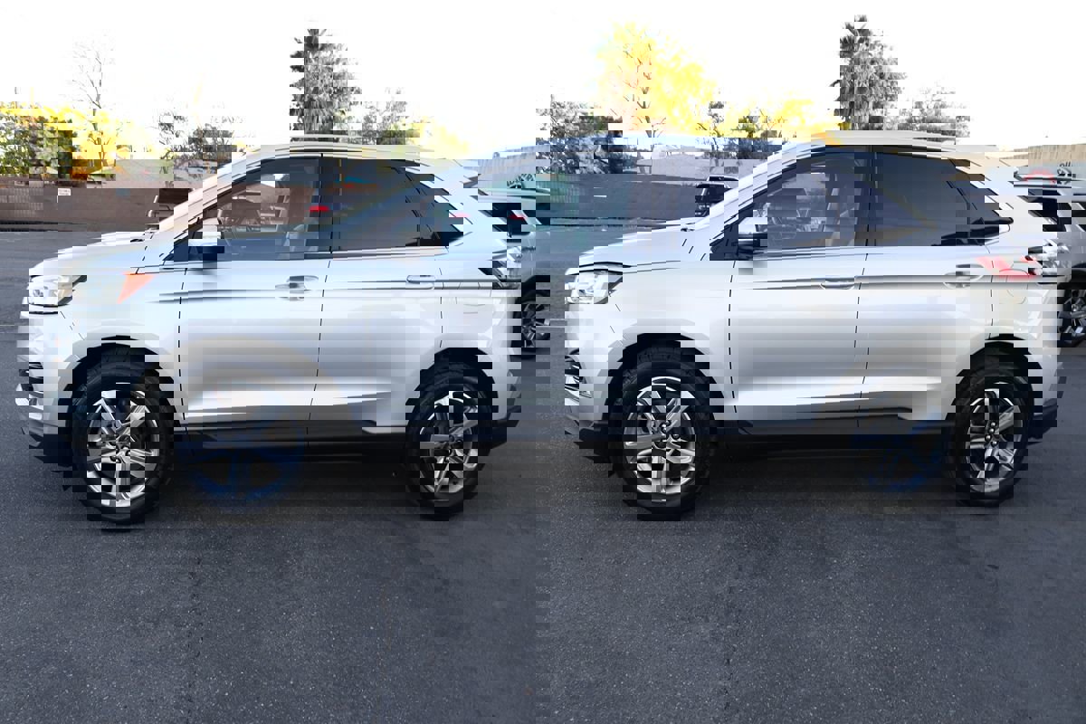 Used 2019 Ford Edge SEL w/ Equipment Group 201A image 7