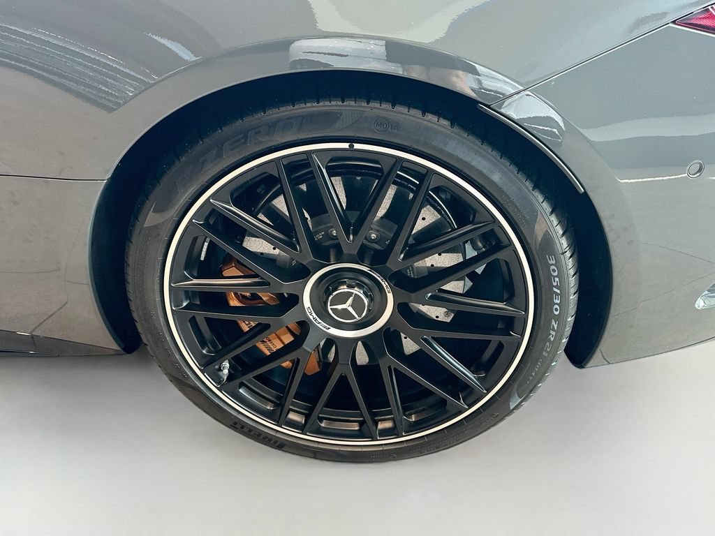 Used 2025 Mercedes-Benz SL 63 AMG S e Performance 4MATIC image 32