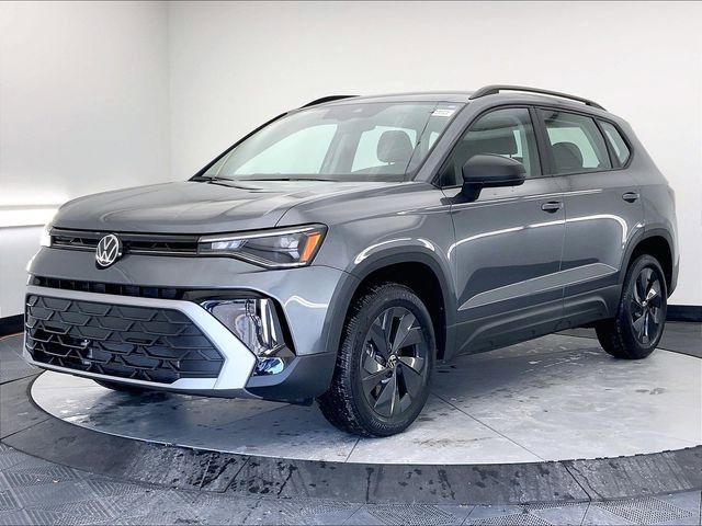 New 2026 Volkswagen Taos S image 2