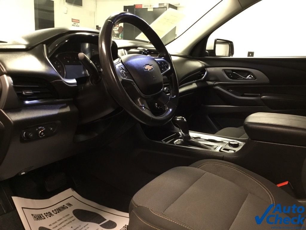Used 2018 Chevrolet Traverse LT image 24