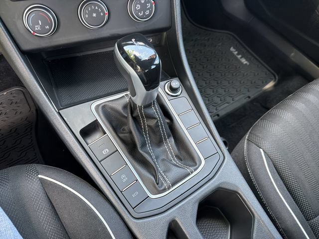 Used 2023 Volkswagen Jetta Sport FWD image 30