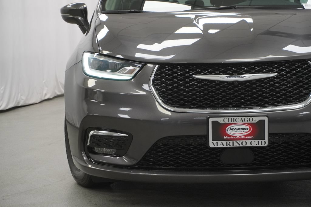 Certified 2021 Chrysler Pacifica Touring-L FWD image 7