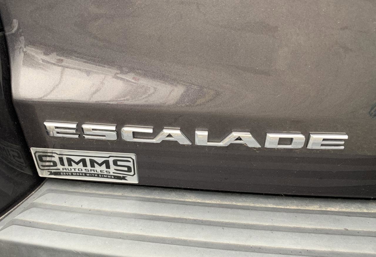 Used 2015 Cadillac Escalade ESV Premium image 54