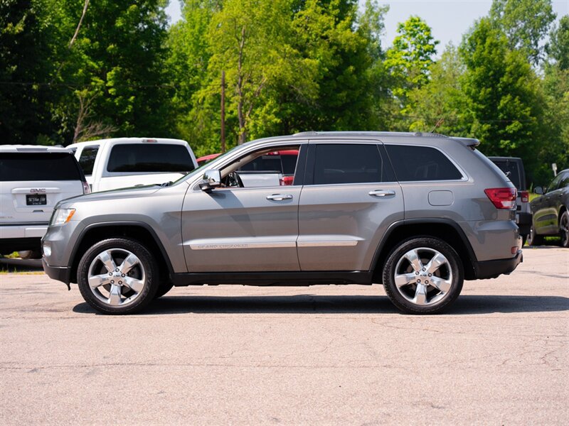 Used 2012 Jeep Grand Cherokee Overland Summit AWD/4WD image 8