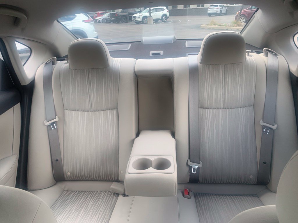 Used 2017 Nissan Sentra SV w/ Driver's Assist Package FWD image 19