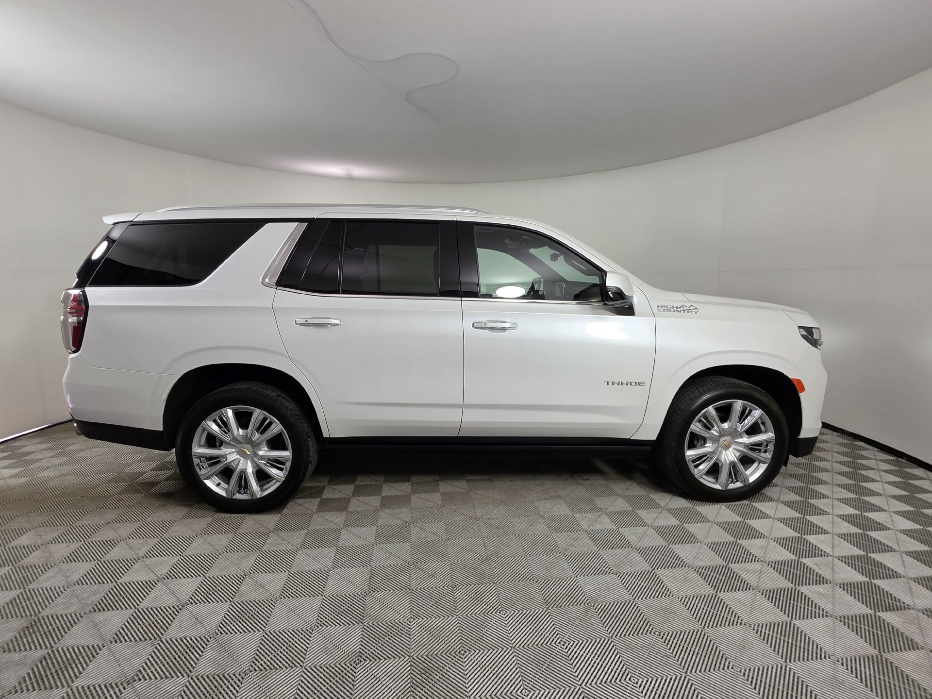 Used 2023 Chevrolet Tahoe High Country AWD/4WD image 42