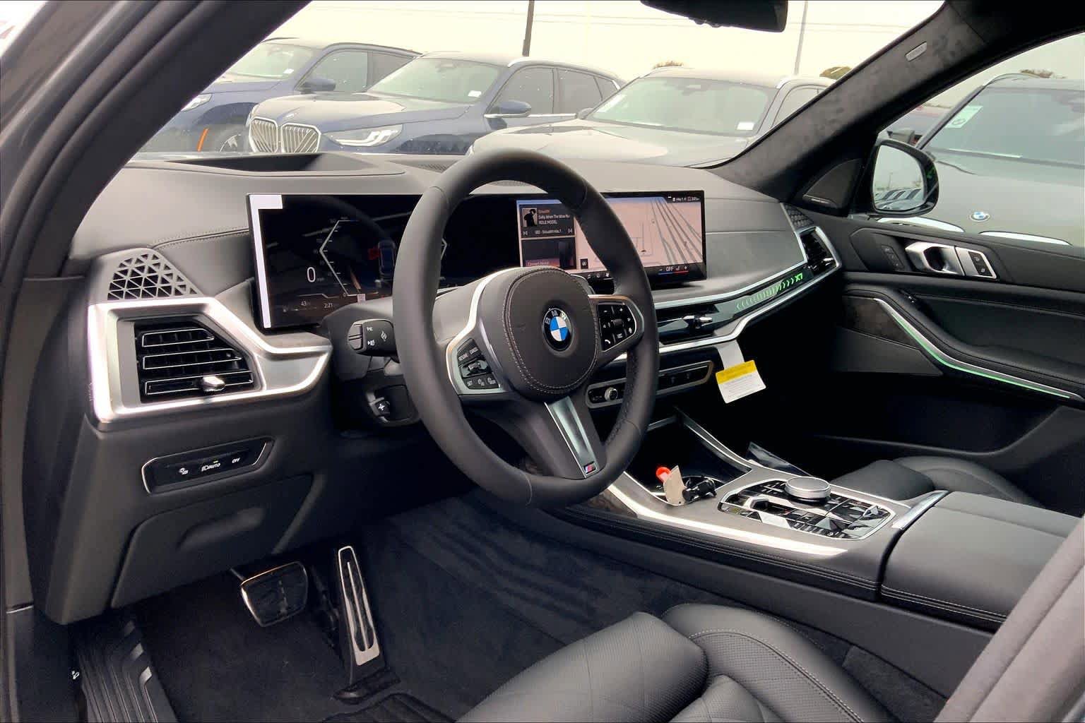 Used 2026 BMW X7 xDrive40i AWD/4WD image 8