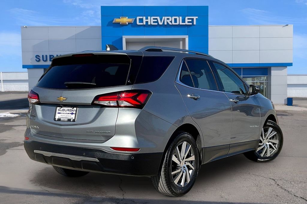 Used 2023 Chevrolet Equinox Premier image 2