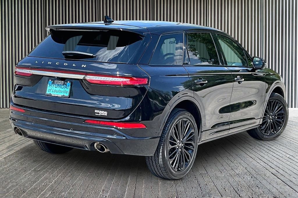 Used 2023 Lincoln Corsair AWD w/ Equipment Group 101A image 13