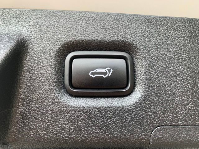 Used 2019 Hyundai Santa Fe AWD image 6