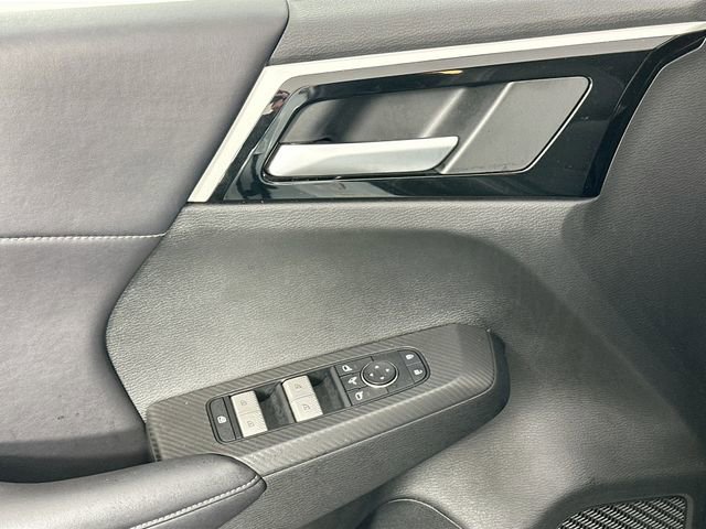 Used 2024 Mitsubishi Outlander SE image 24