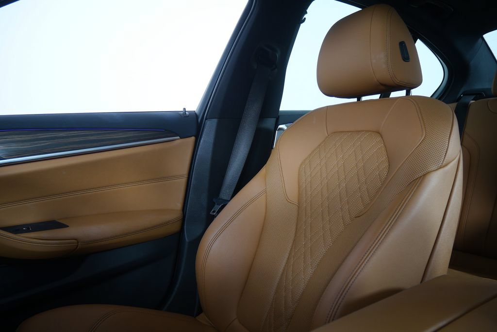 Used 2023 BMW 530i w/ M Sport Package RWD image 24