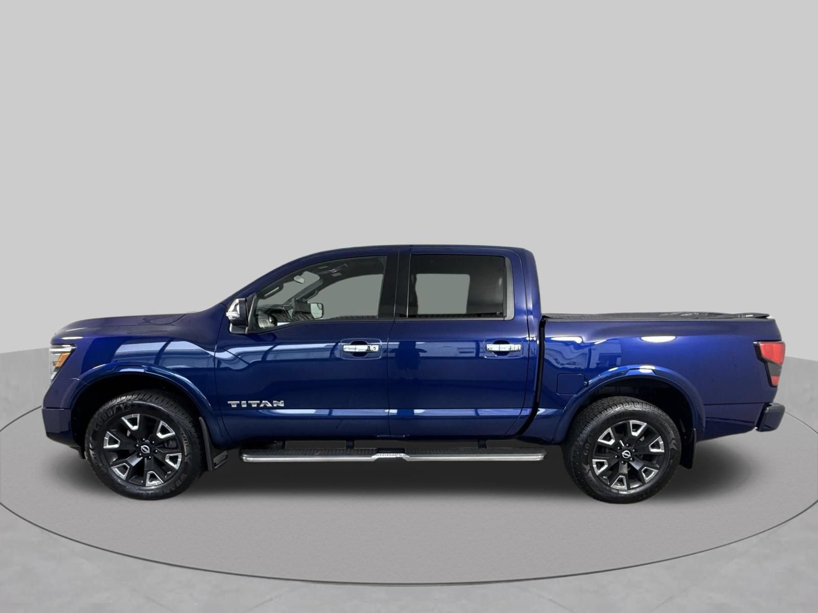 Used 2023 Nissan Titan Platinum Reserve w/ Off Road Protection Package AWD/4WD image 29