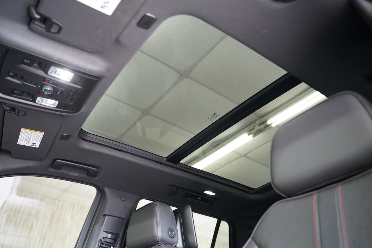 Used 2022 Chevrolet Tahoe RST w/ Sport Performance Package AWD/4WD image 22