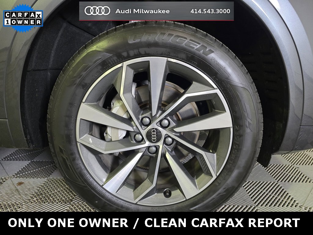 Certified 2025 Audi Q5 2.0T Premium Plus w/ Premium Plus Package image 2