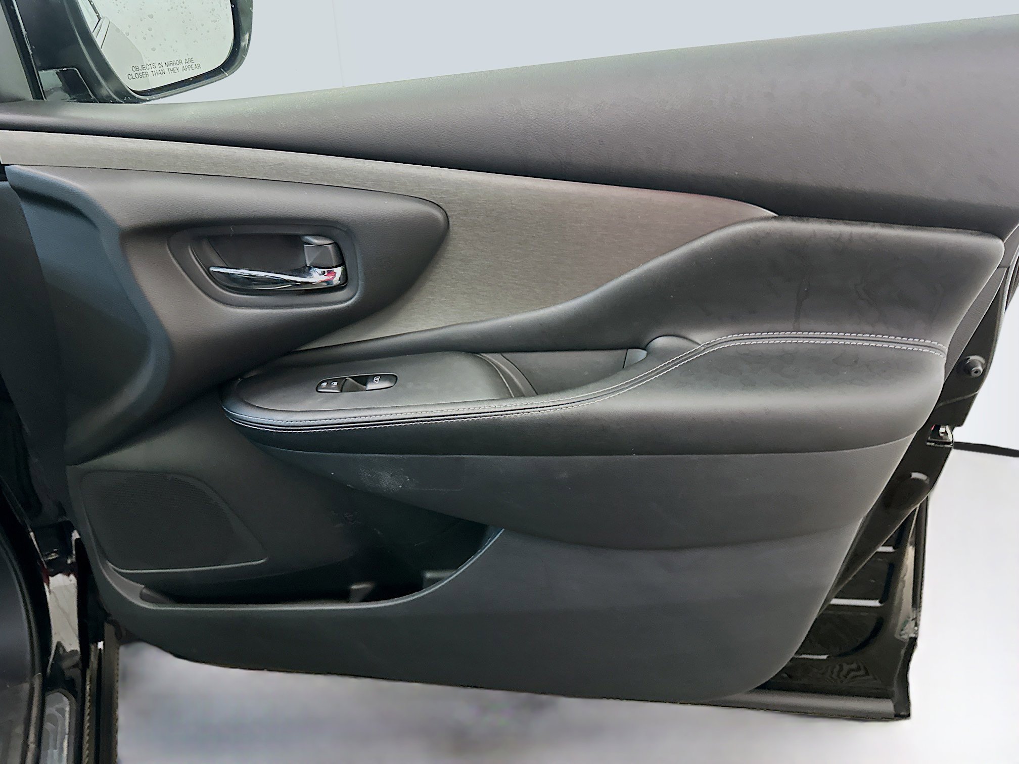 Used 2024 Nissan Murano SV image 32