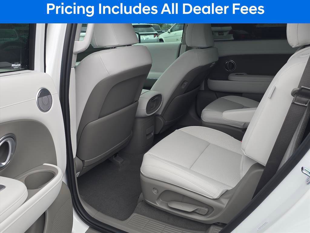 New 2026 Hyundai Palisade Limited FWD image 12