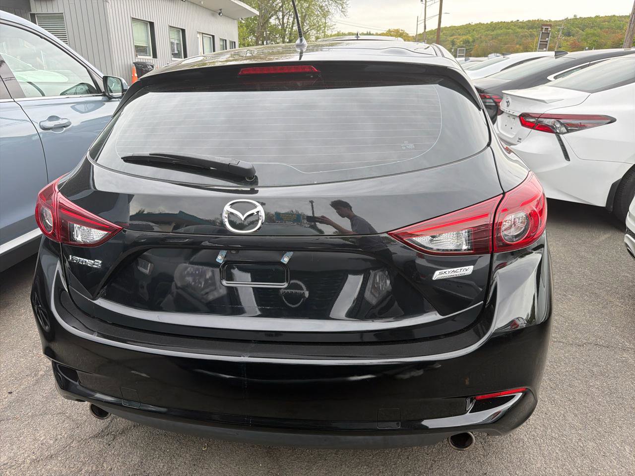 Used 2018 MAZDA MAZDA3 Sport FWD image 7