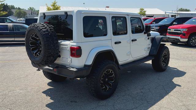 Used 2018 Jeep Wrangler Unlimited Sahara w/ Dual Top Group AWD/4WD image 7