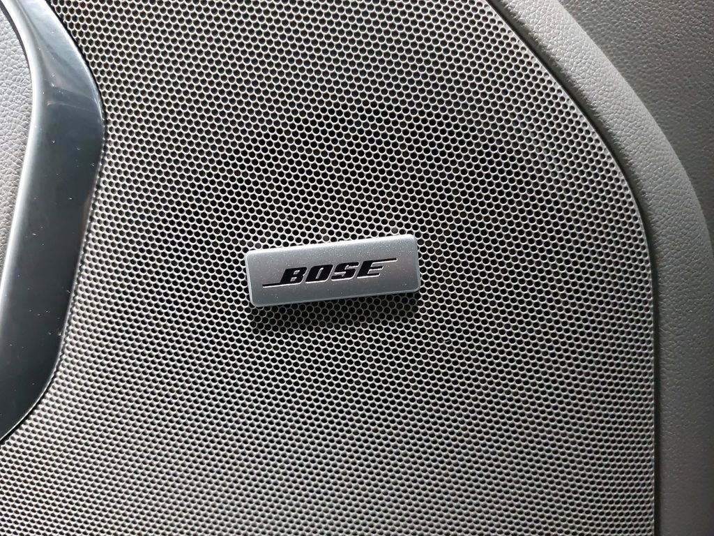 Used 2024 GMC Yukon SLT w/ Max Trailering Package image 31