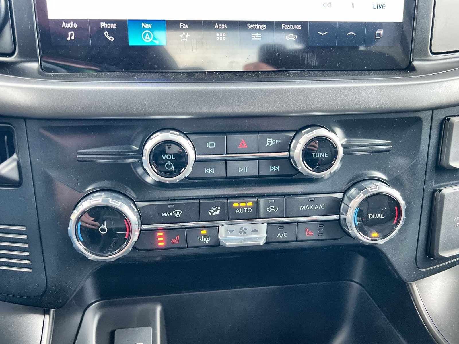 New 2025 Ford F150 Lightning XLT image 21