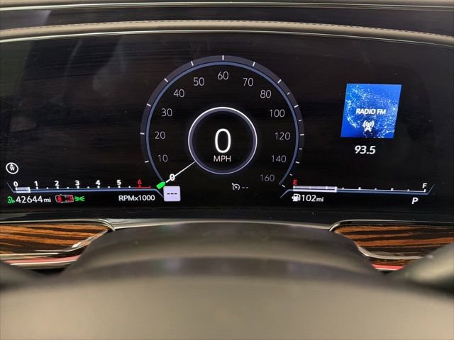 Used 2021 Cadillac Escalade Luxury image 28