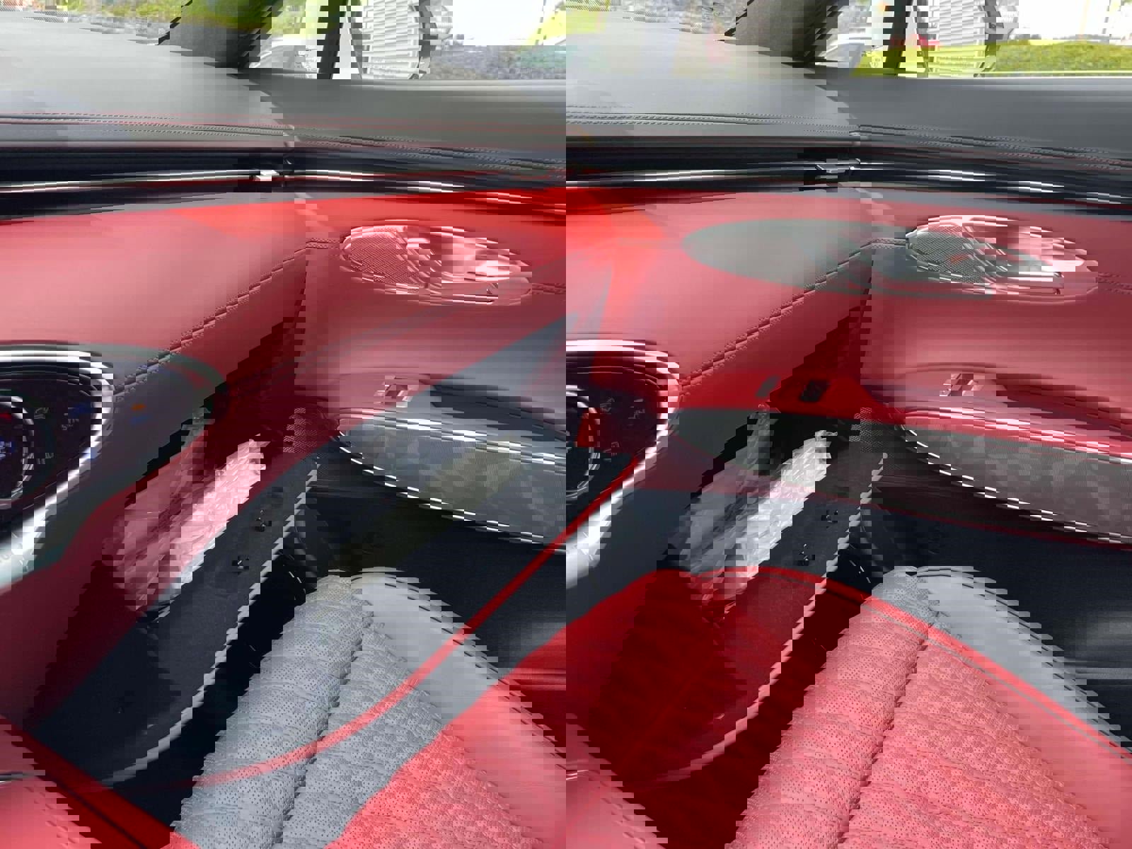 Used 2025 Genesis GV70 3.5T Sport w/ Sport Advanced Package image 34