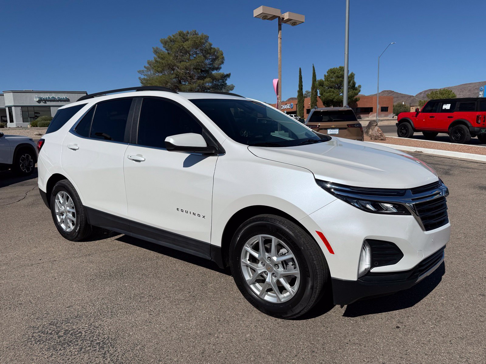 Certified 2024 Chevrolet Equinox LT FWD image 3