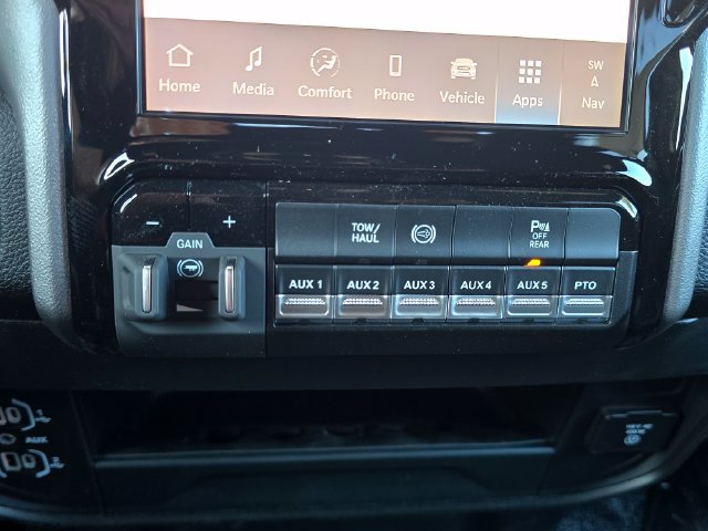 New 2026 RAM 3500 Big Horn AWD/4WD image 13