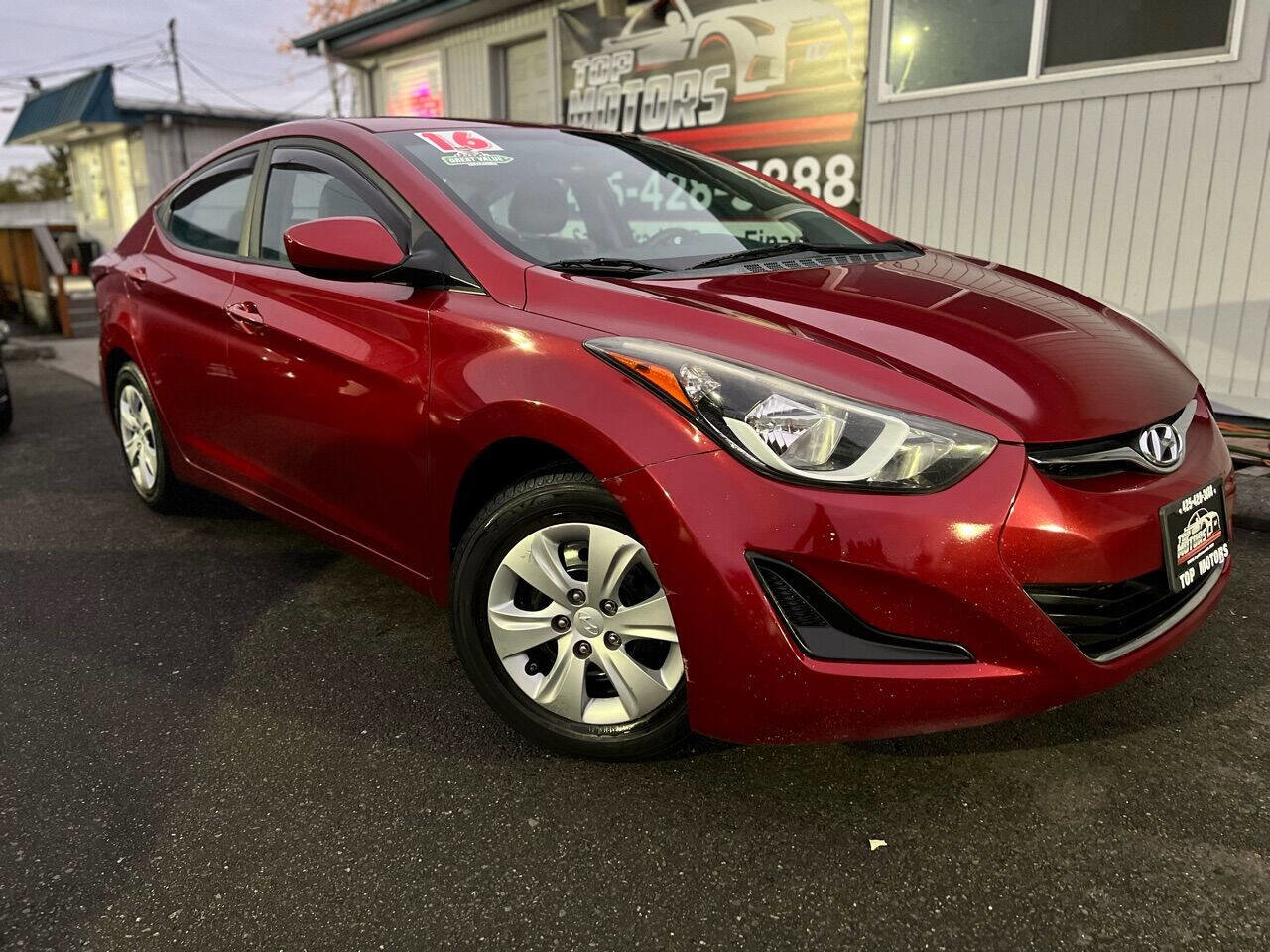 Used 2016 Hyundai Elantra SE image 3