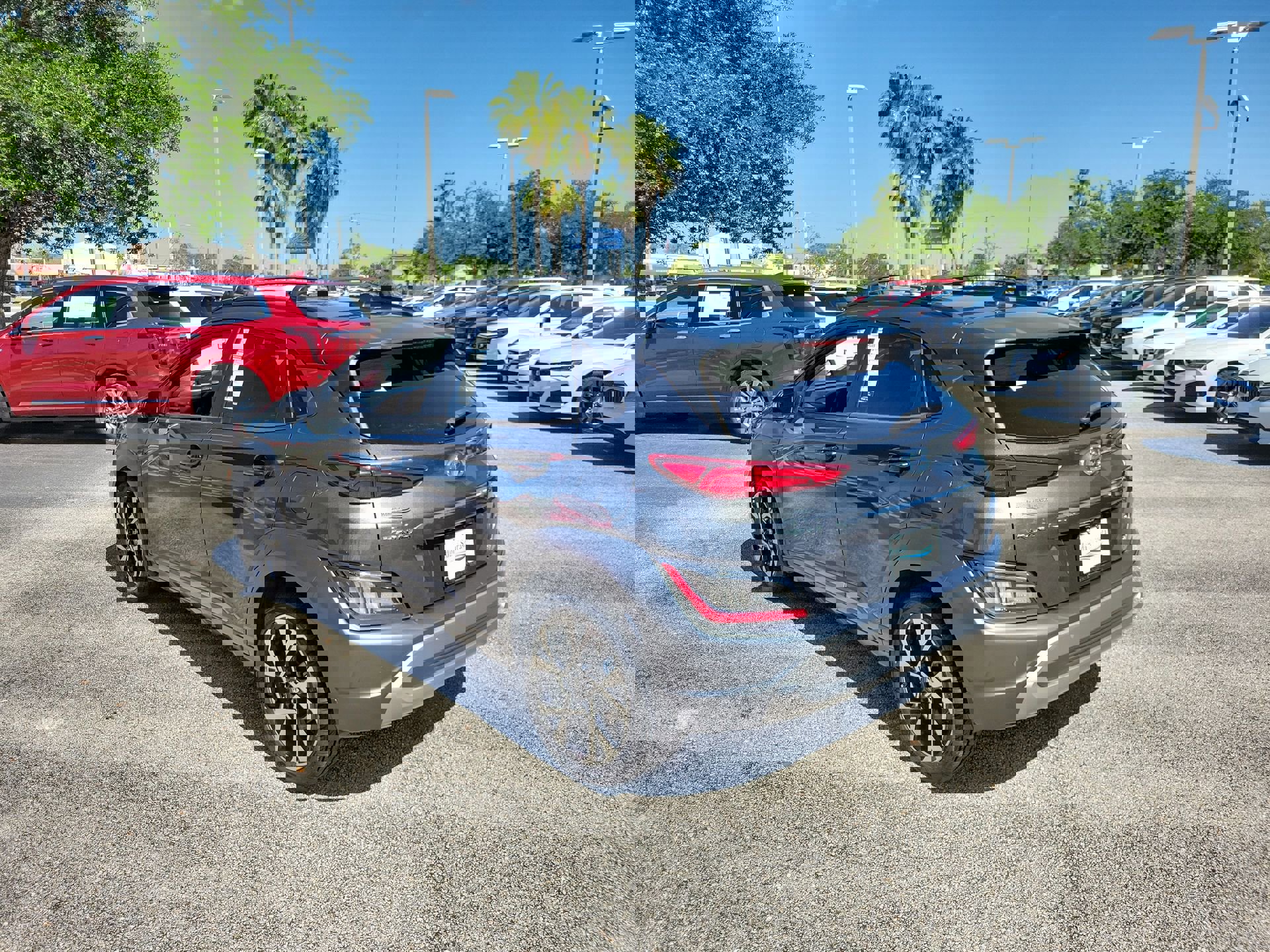 Used 2022 Hyundai Kona Limited image 8