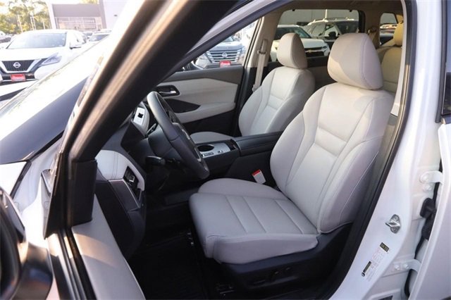 Certified 2024 Nissan Rogue SL w/ SL Premium Package image 10