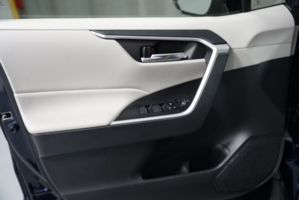 Certified 2024 Toyota RAV4 XLE Premium image 30