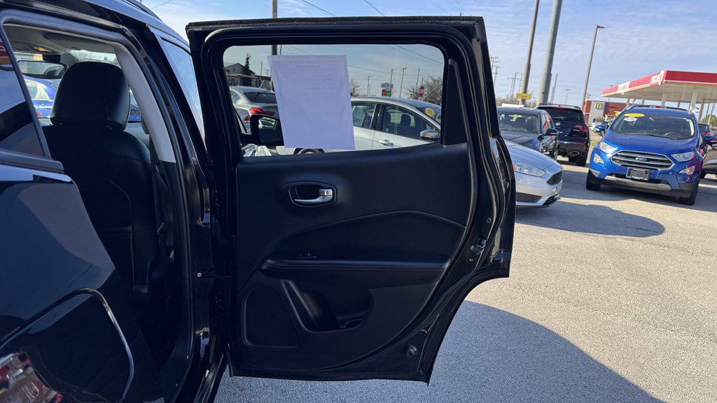 Used 2019 Jeep Compass Limited image 23