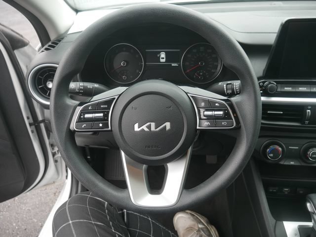 Used 2024 Kia Forte LXS FWD image 27