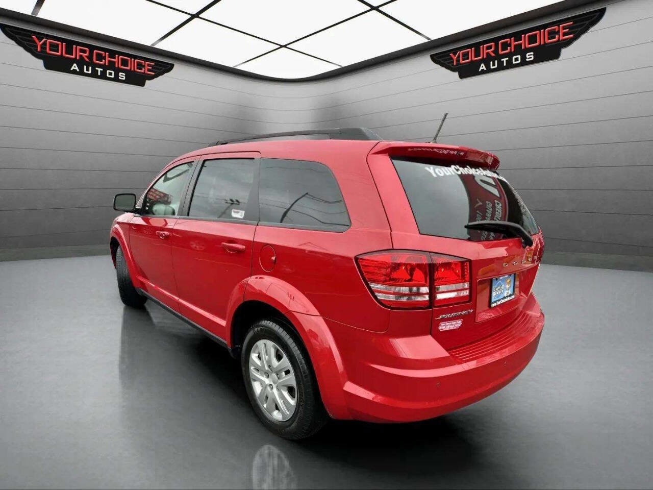 Used 2020 Dodge Journey SE FWD image 3