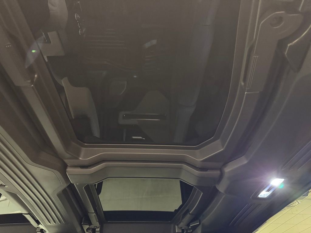 New 2026 GMC Hummer EV 4x4 Crew Cab image 24