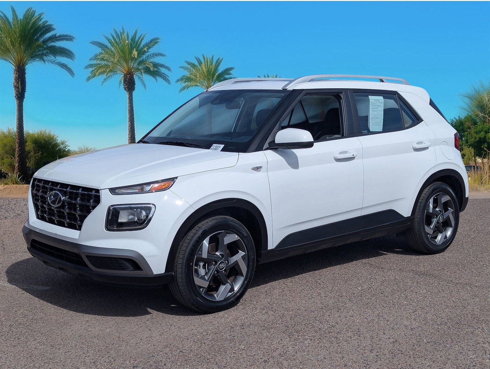 Used 2025 Hyundai Venue SEL image 33