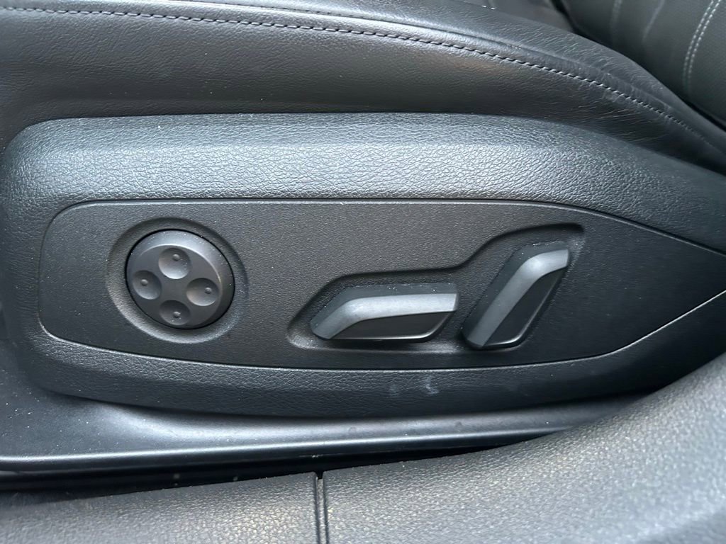 Used 2023 Audi A4 2.0T Premium Plus image 16