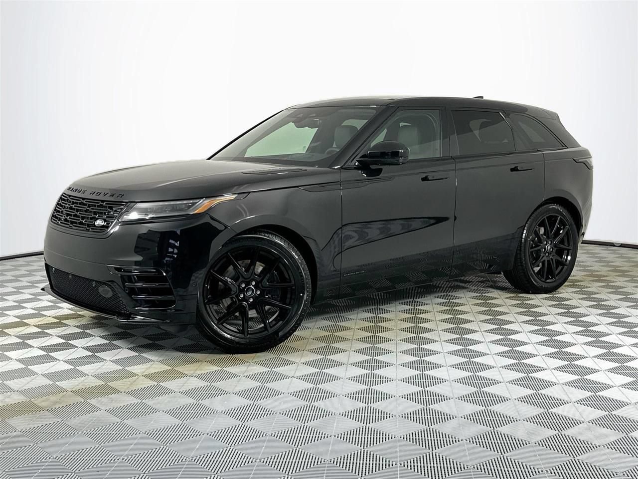 Used 2026 Land Rover Range Rover Velar Belgravia AWD/4WD image 1