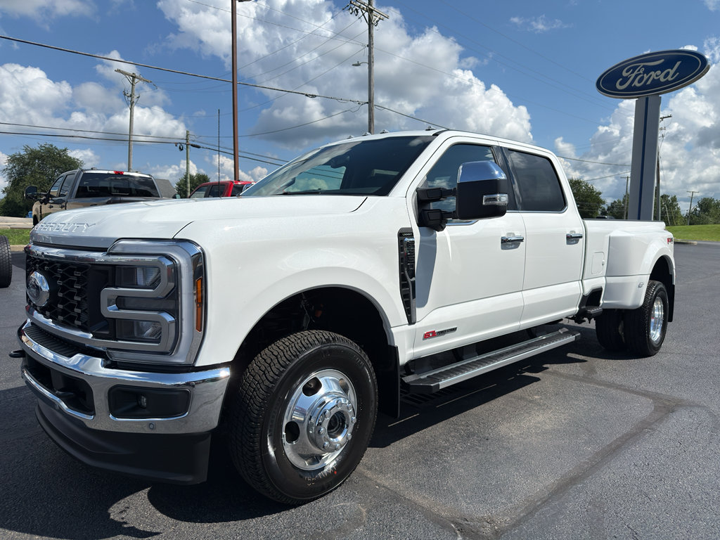 New 2026 Ford F350 Lariat w/ Lariat Premium Package AWD/4WD image 4