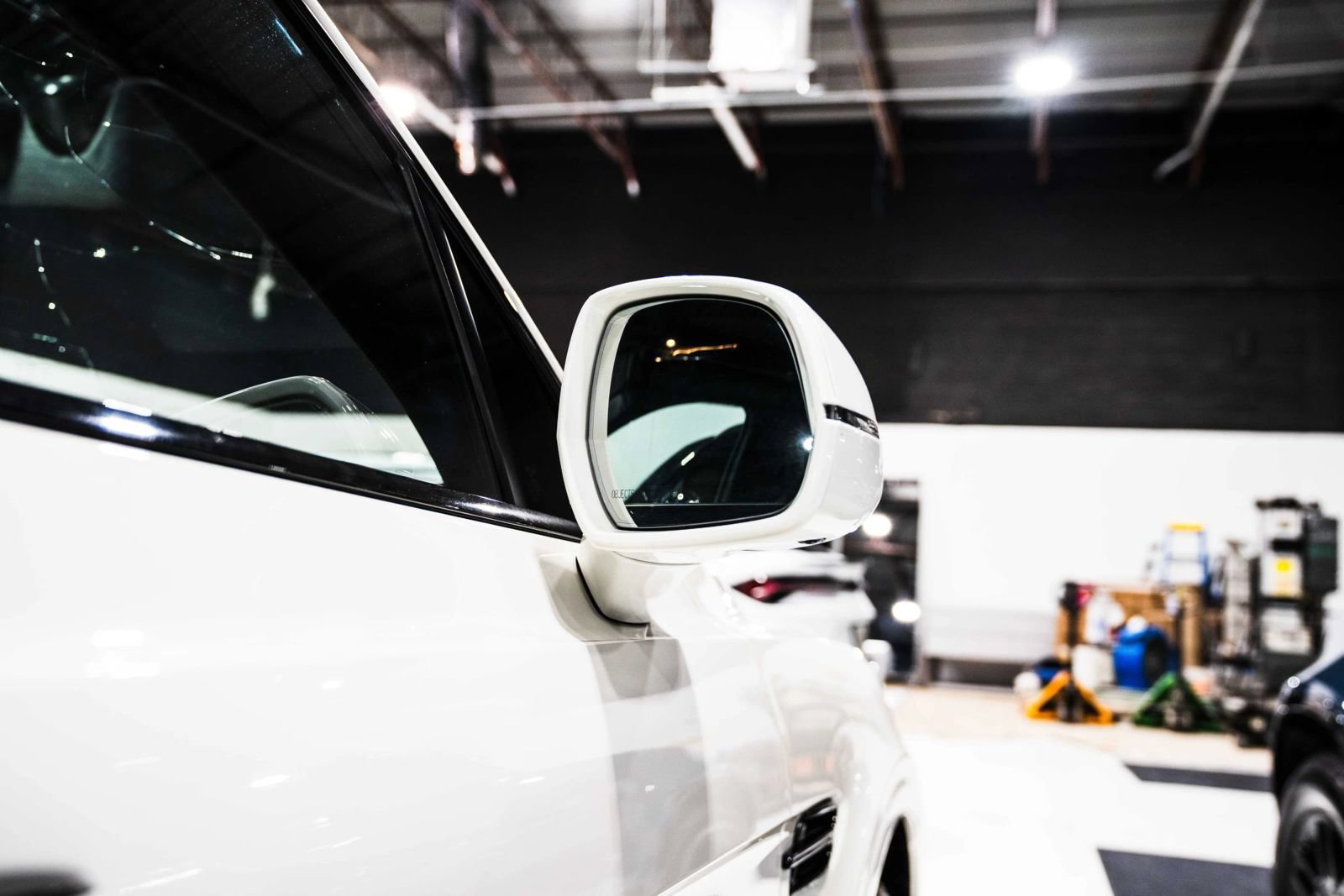 Used 2019 Bentley Bentayga AWD/4WD image 23