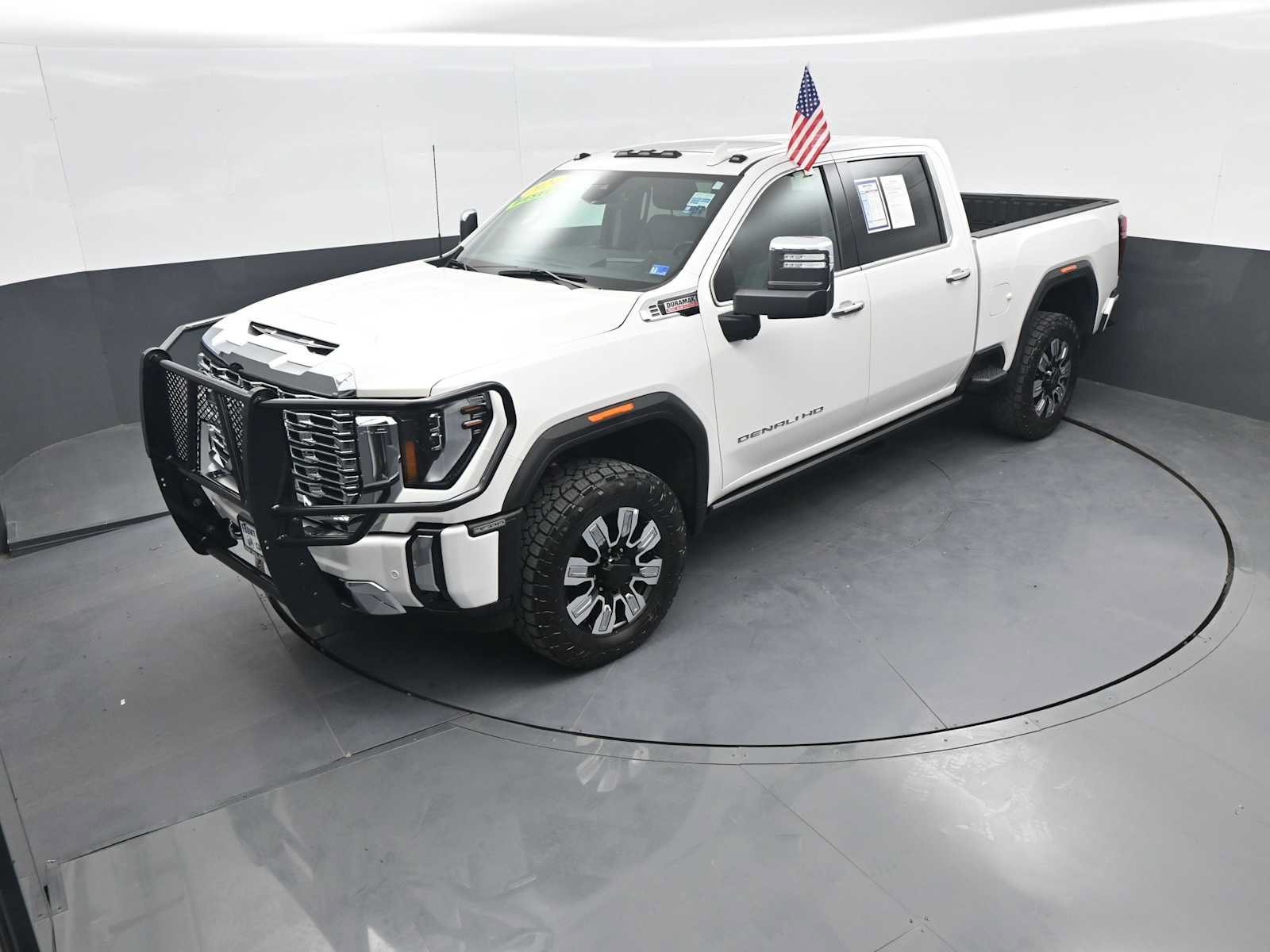 Used 2024 GMC Sierra 3500 Denali w/ Denali Reserve Package AWD/4WD image 31